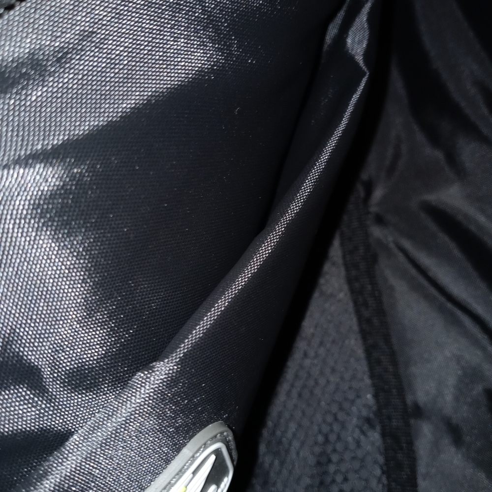 Leeds Black Checkpoint Friendly Computer Bag - Picture 6 of 10